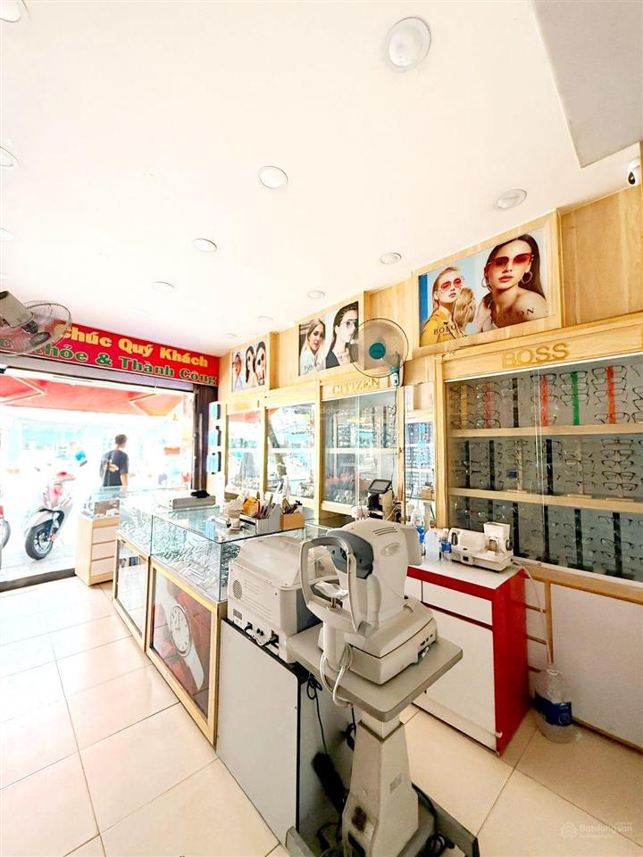 Mặt tiền kd bà hom 3 tầng 80m2 ngay chợ phú lâm q6