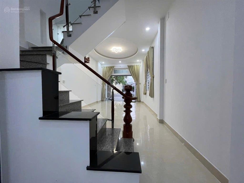 Bán nhà,đỗ xuân hợp q9,hẻm 8m,dt đất 82m2,giá 6.5 tỷ.