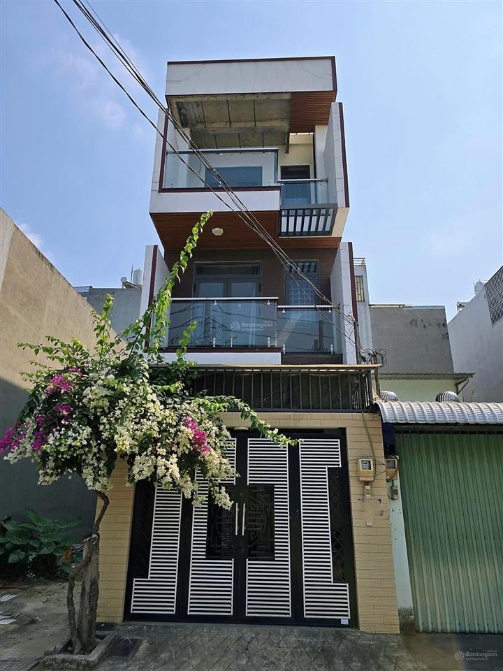 Chính chủ cần bán nhà 1 trệt 2 lầu 4pn hẻm 8m thông, hoàn công đầy đủ, sổ đang vay bank