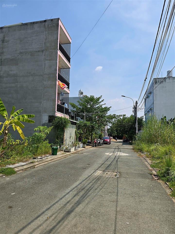 Đất lã xuân oai 56m2 hẻm 6m thông, sổ hồng riêng.