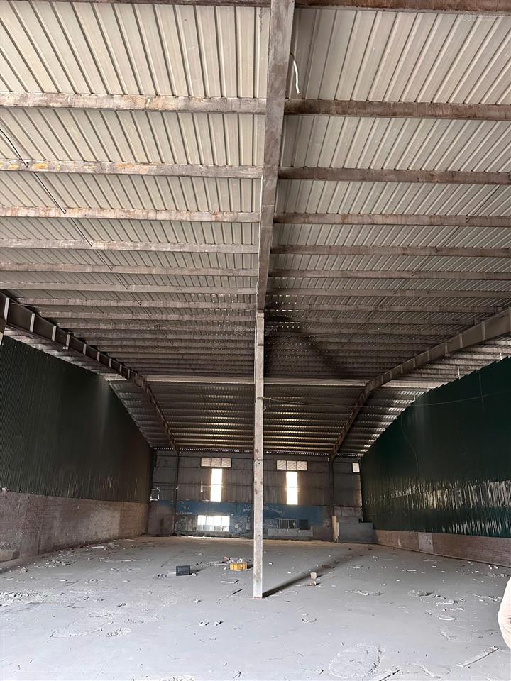 Cho thuê kho xưởng 1000m2 cụm cn cầu nổi, an khánh, có bảo vệ, xuất vat đủ, xe cont vào thoải mái.