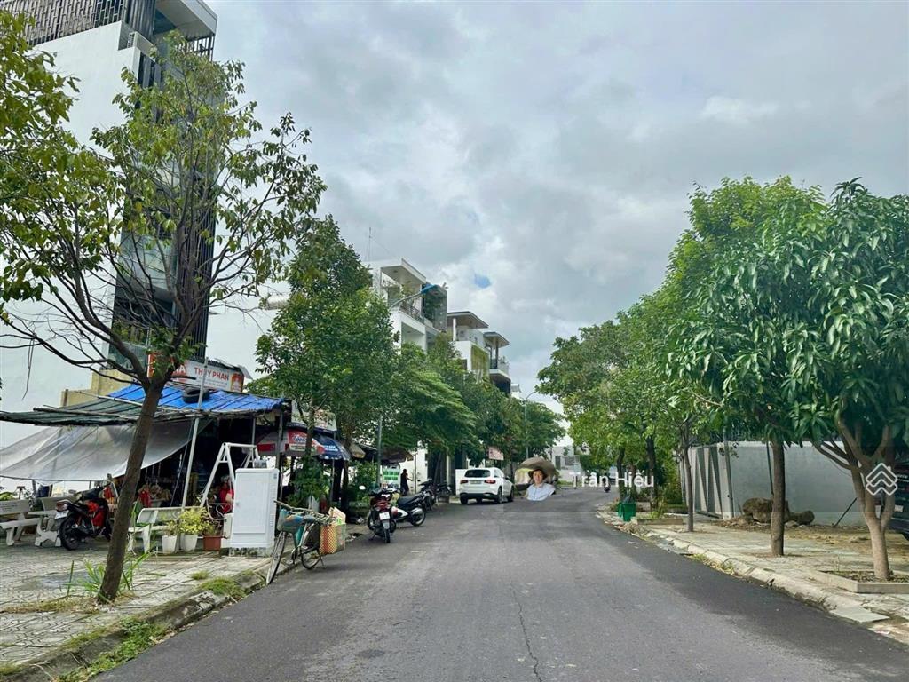 Giá rẻ như cho chỉ 72,5 tr/m2  lô 100m2 vỉa hè siêu siêu rộng đẹp, trục đường t3 thông ra vành đai