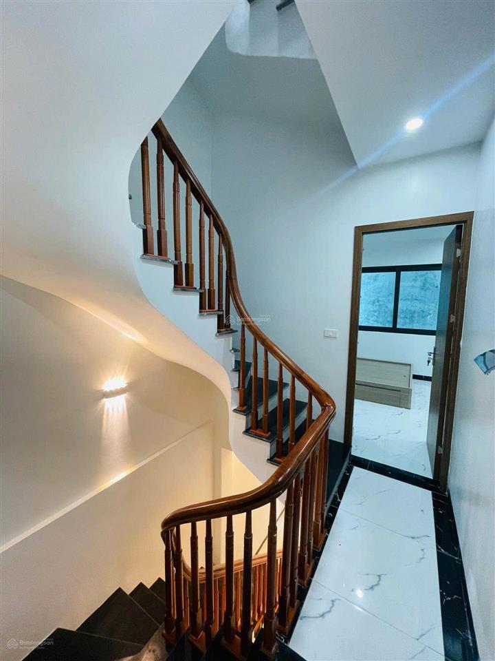 Chính chủ nhờ bán nhà tôn thất tùngvài bước chân ra phốlô góc 3 mặt thoángmặt tiền 7m65m214tỷ5