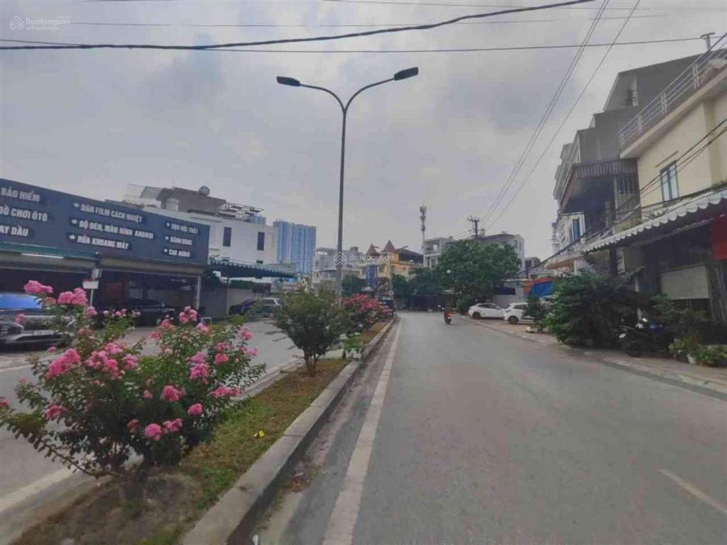 Chị phương nhờ bán nhà mặt phố thiên lôi thế đất vàng, mt bề thế, giá cực tốt, qh ổn định, 230m²
