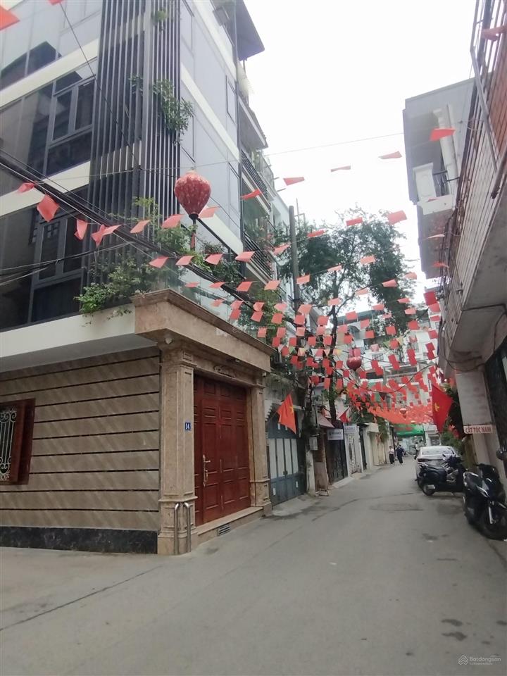 Bán nhà lô góc, otto ngủ trong nhà, độ chàng, quốc oai.dt 90m/2 5 tầngmt 5.5m.giá 7,7 tỷ.