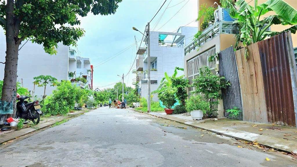 Bán đất 3,9 tỷ (60m²) đường ô tô thông 9m gò cát, full thổ cư, sổ riêng, gần vòng xoay phú hữu