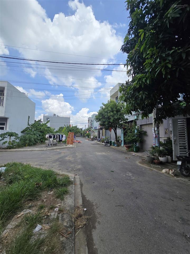 3 tỷ, giá hiếm nha mọi người, lô đất đẹp 51m2, đường thông 7m, sổ riêng, võ văn hát, long trường