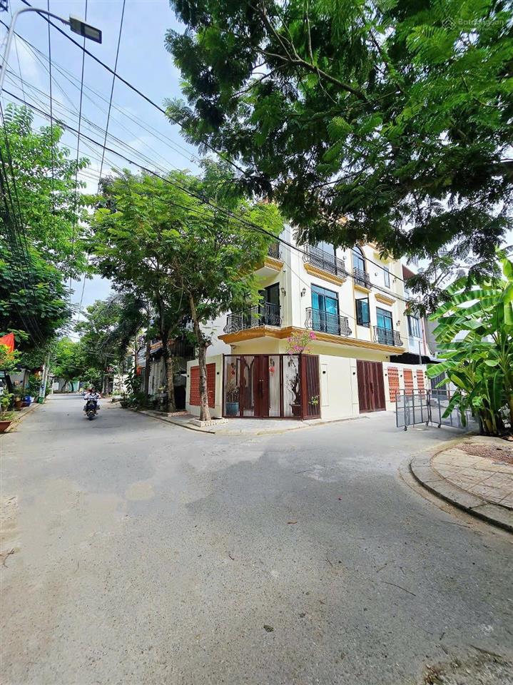 Bán đất giá 3,6 tỷ lò lu long phước 70m2, ngang 4,5m nở hậu 6m, đường 9m, gần đông tăng long