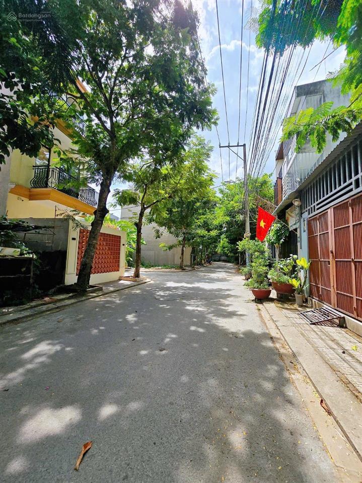 Bán đất giá 3,6 tỷ lò lu long phước 70m2, ngang 4,5m nở hậu 6m, đường 9m, gần đông tăng long