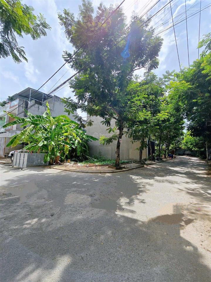 Bán đất giá 3,6 tỷ lò lu long phước 70m2, ngang 4,5m nở hậu 6m, đường 9m, gần đông tăng long