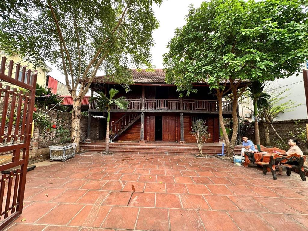 Căn hộ nổi bật trong dự án nhà sàn gỗ 2 tầng  nghỉ dưỡng đẳng cấp  ô tô ngủ trong nhà