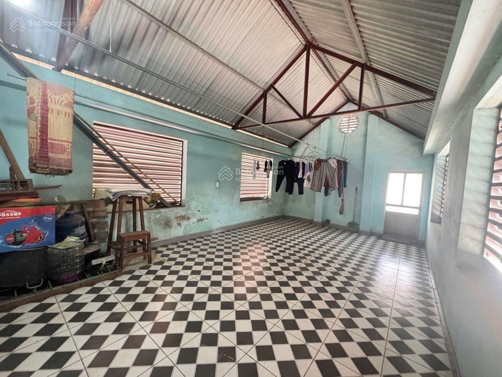 Sẵn nhà 3 tầng ở ngay  168m2 full thổ cư  trung giã, sóc sơn  ô tô vào nhà