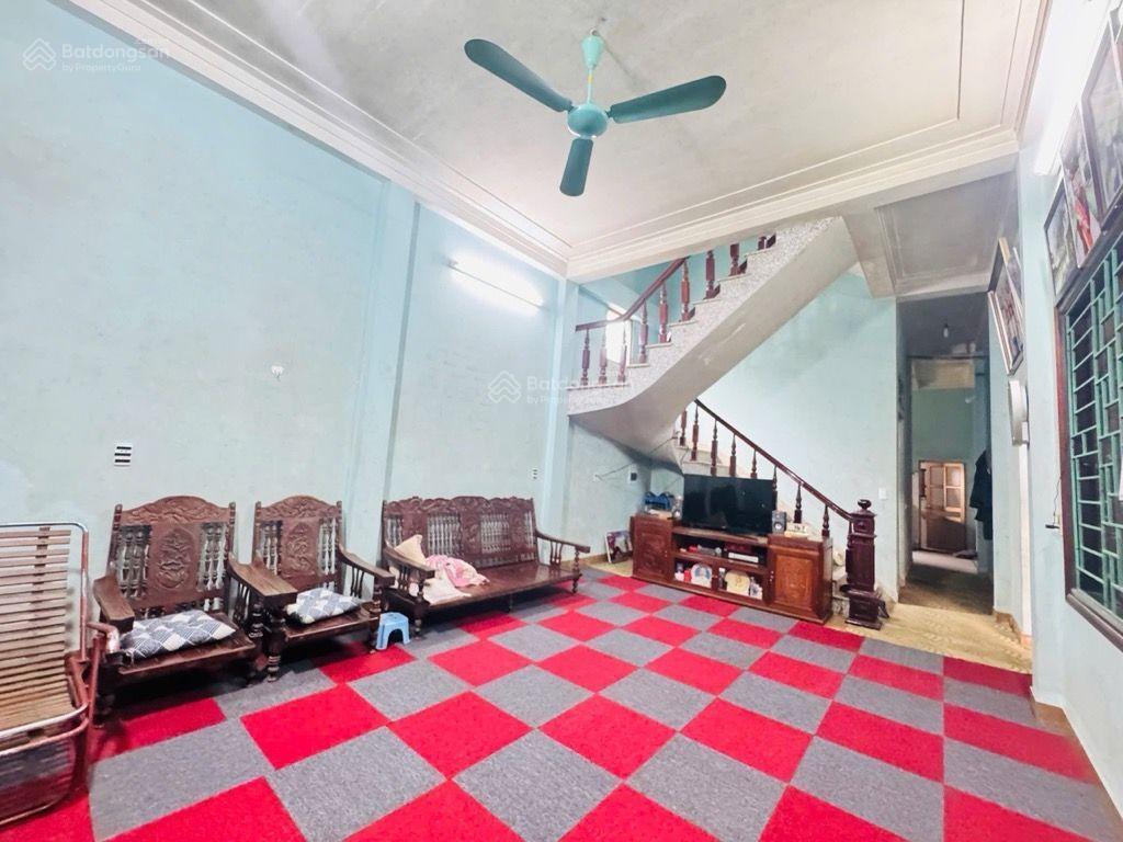 Sẵn nhà 3 tầng ở ngay  168m2 full thổ cư  trung giã, sóc sơn  ô tô vào nhà