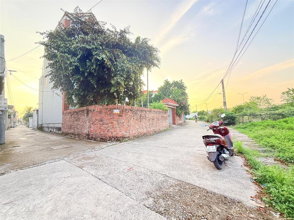 Bán nhà 3 tầng ô tô vào nhà, dt 148m trung giã  sóc sơn  gần ql35  trường, chợ, dịch vụ công gần