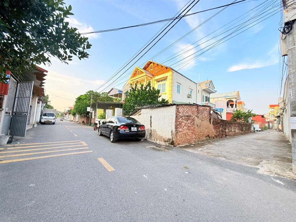 Bán nhà 3 tầng ô tô vào nhà, dt 148m trung giã  sóc sơn  gần ql35  trường, chợ, dịch vụ công gần