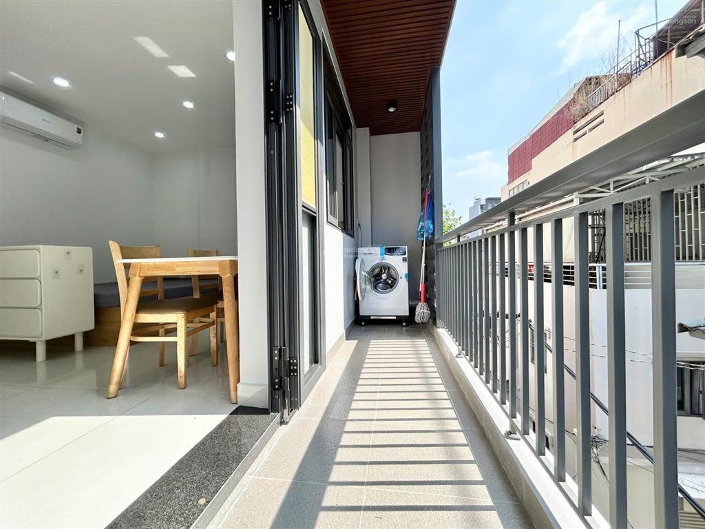 Căn hộ 1pn ban công 41m2 máy giặt sấy riêng full nội thất ngay ngã 4 quận phú nhuận tiện qua q1