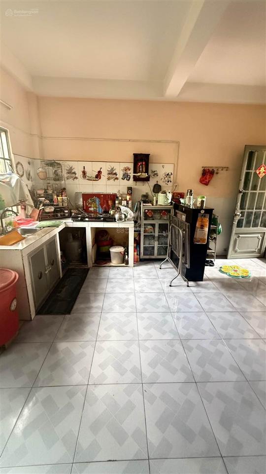 Bán nhà 2 tầng có sân vườn, trần xuân soạn, tân hưng, quận 7, ngang gần 5m, rộng thoáng mát