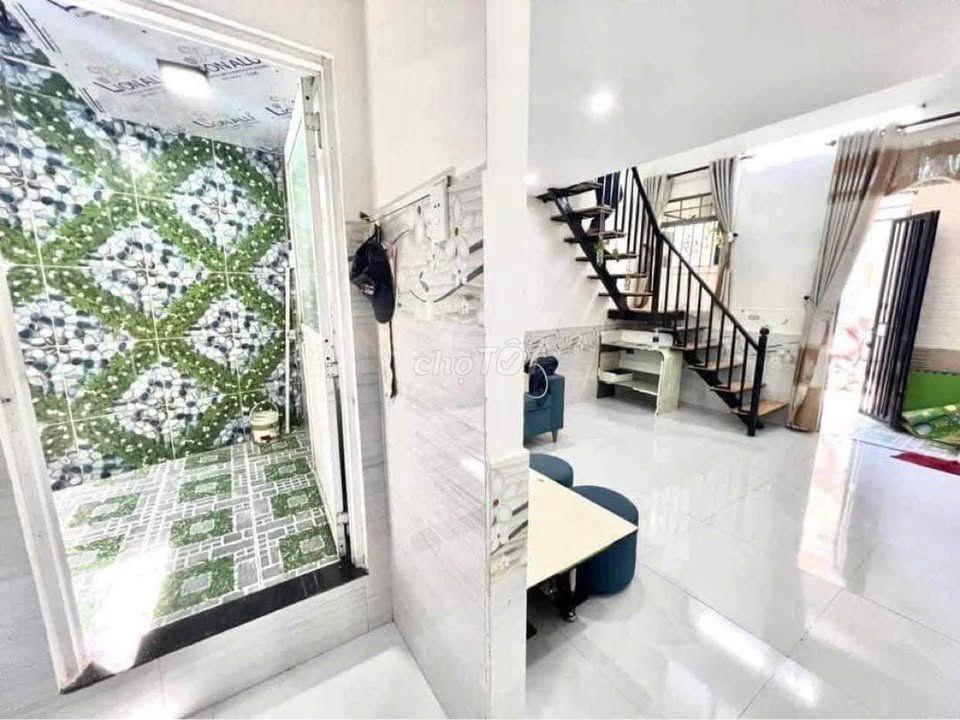 TRUNG TÂM QUẬN 9 - NHÀ 2 TẦNG - PHÁP LÝ SẠCH - CHỈ 2,99 TỶ