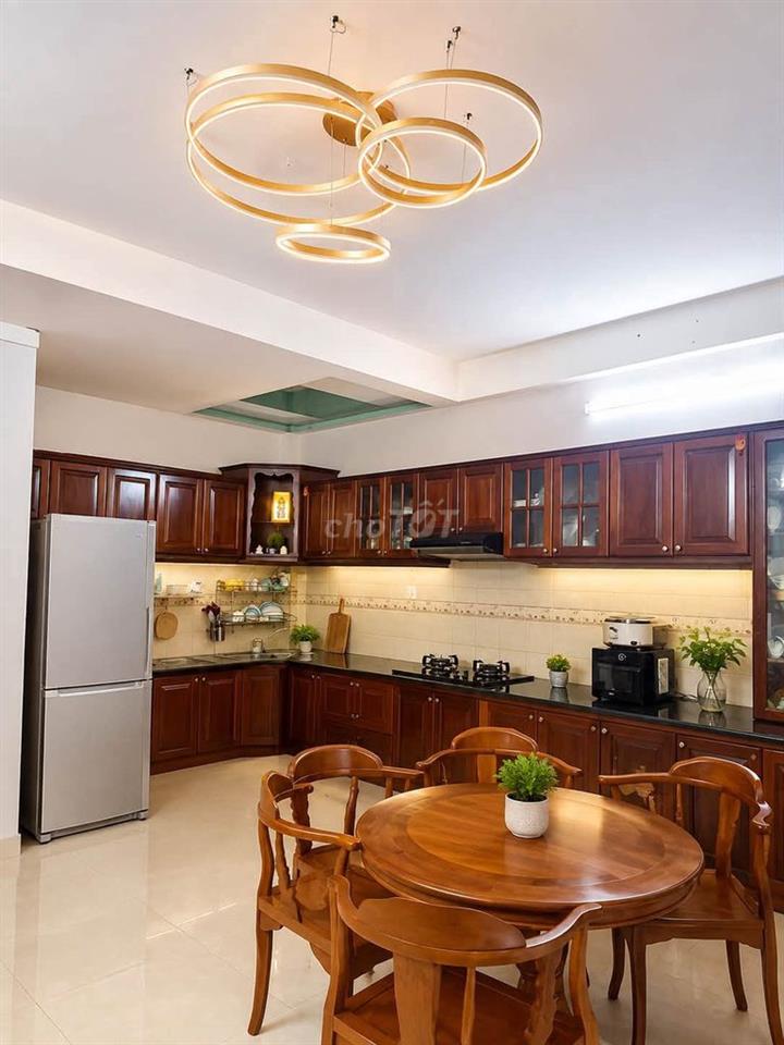 BÁN NHÀ HXH TRẦN HƯNG ĐẠO - 3 TẦNG - 3PN - SÂN Ô TÔ - 68M² - 5,5 TỶ