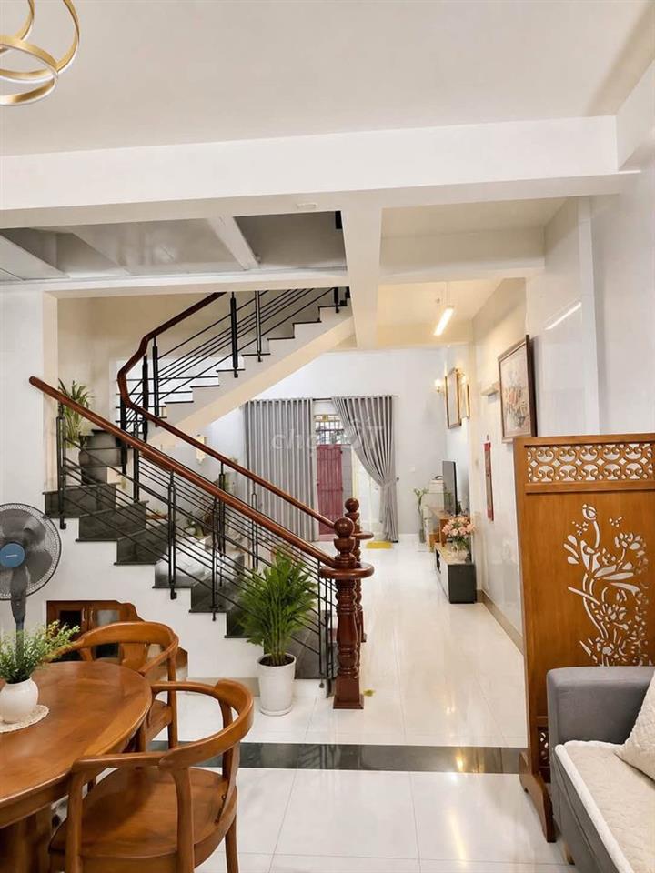 BÁN NHÀ HXH TRẦN HƯNG ĐẠO - 3 TẦNG - 3PN - SÂN Ô TÔ - 68M² - 5,5 TỶ