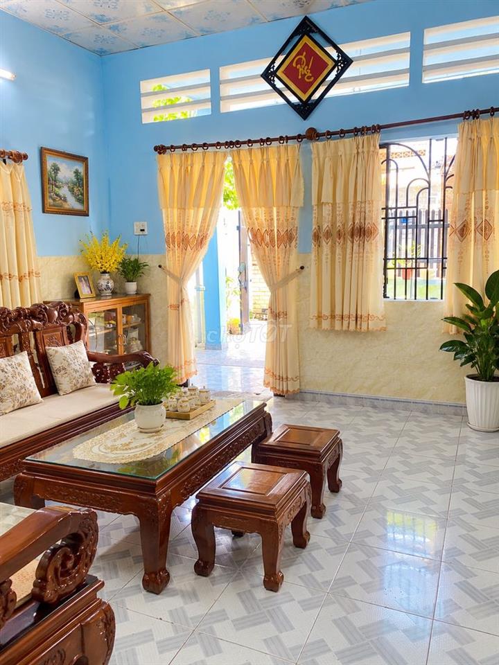 BÁN NHÀ MẶT TIỀN ĐƯỜNG LÊ VĂN VIỆT - DT KHỦNG 92M2 - SHR - 6,3 TỶ