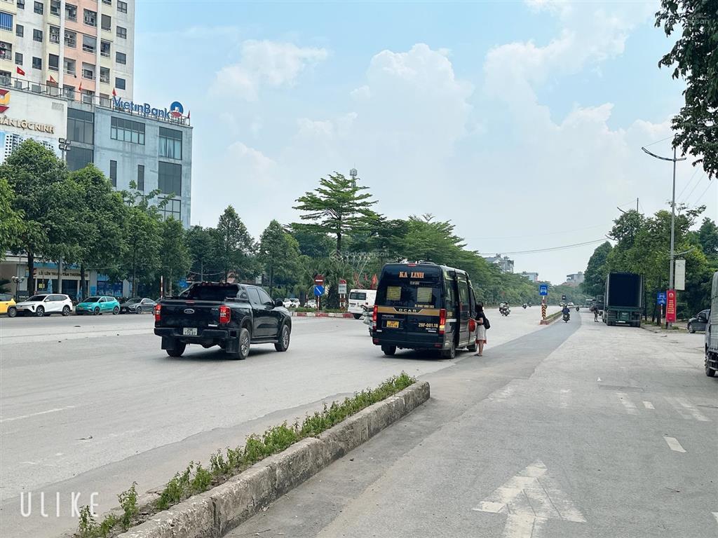 Hoa hậu. toà mặt phố, biên giang hà đông, 180m2, 7 tầng, thang máy, ô tô 45c tránh. chỉ hơn 20 tỷ.