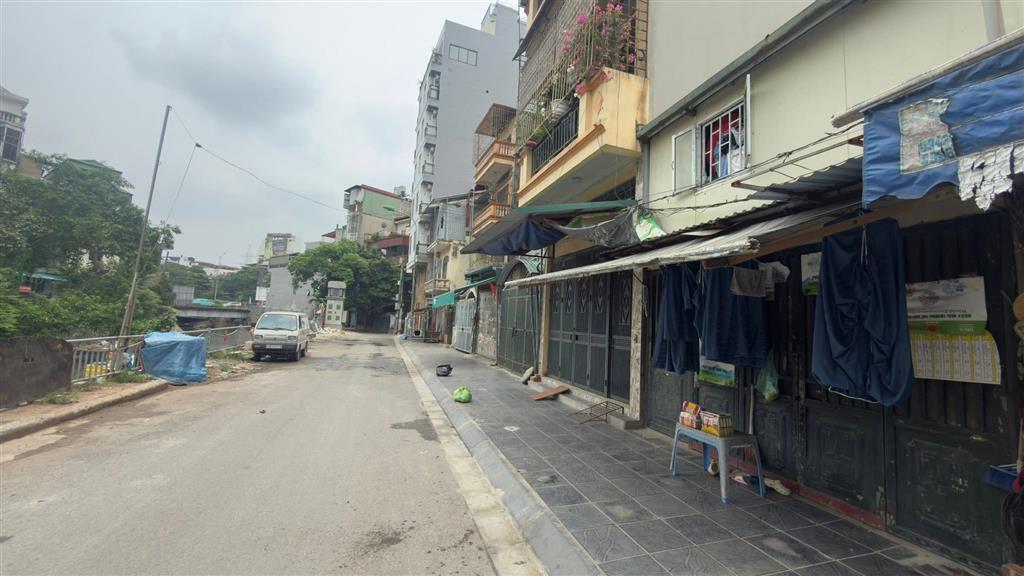 Bán nhà Đức Giang 10 tỷ 60m ô tô vỉa hè Long Biên