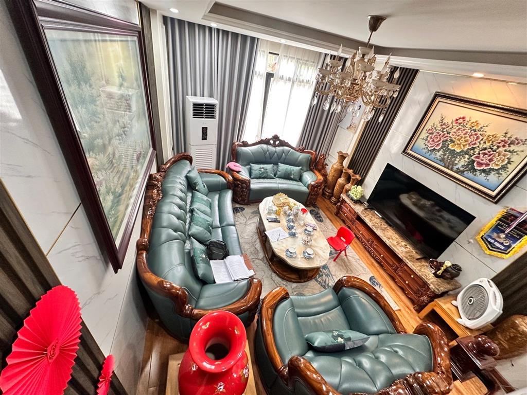 Phân lô ô tô Đức Giang Long Biên 12 tỷ 70m gần phố