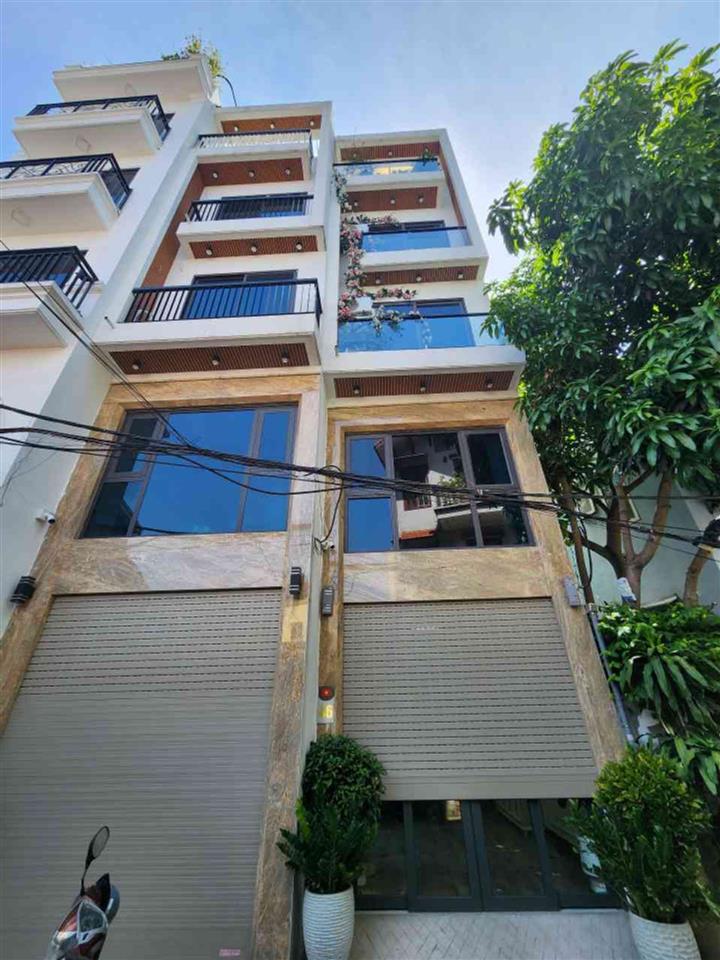 Về quê bán nhà Thạch Bàn 11.6 tỷ 50m ngõ thông sổ đỏ Long Biên