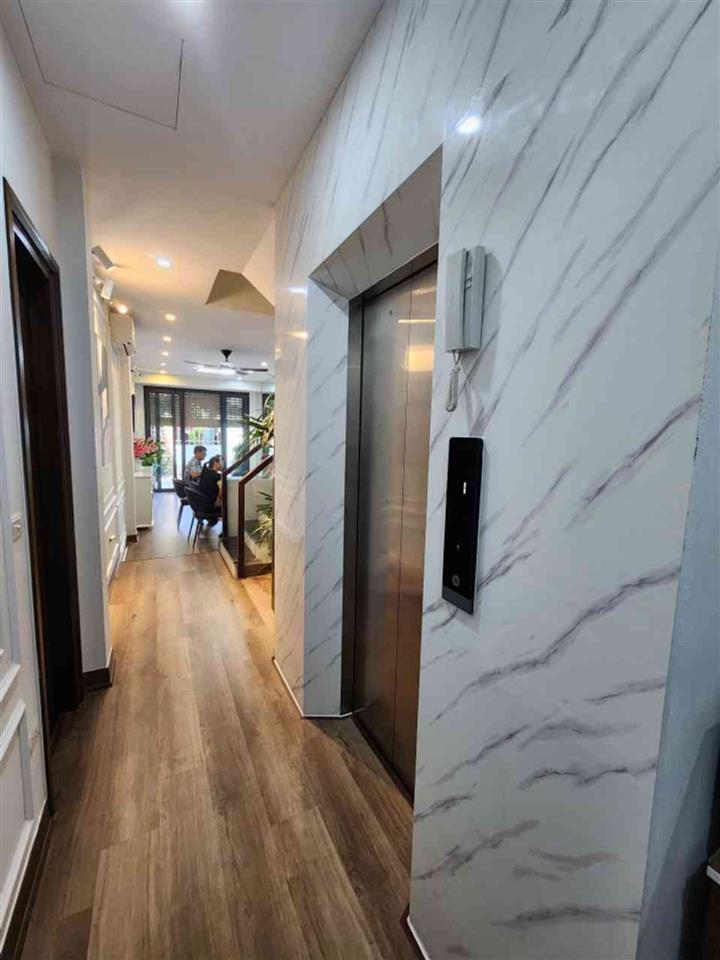 Về quê bán nhà Thạch Bàn 11.6 tỷ 50m ngõ thông sổ đỏ Long Biên