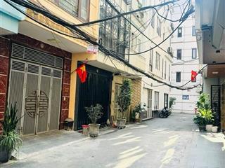 Hoa Hậu Ngọc Thụy 7 tỷ 35m ô tô đỗ cửa,long biên