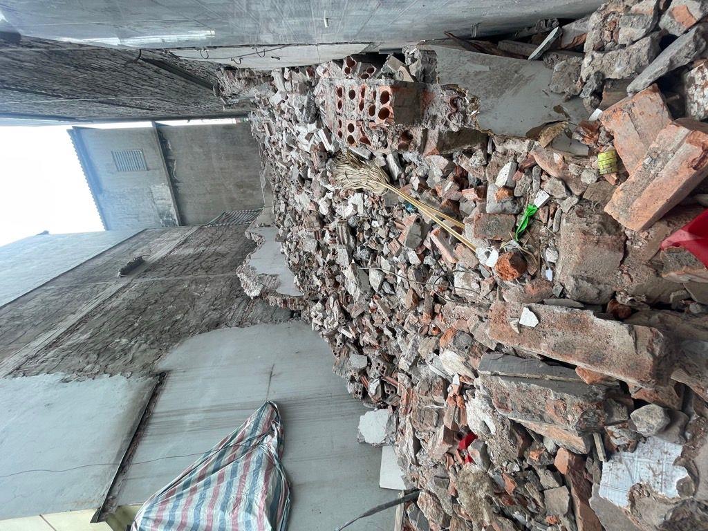 Bán đất Việt Hưng 8 tỷ 47m ô tô đỗ cửa