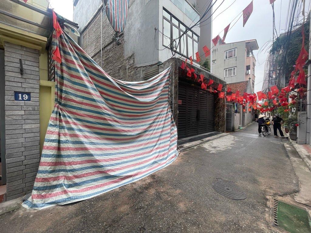 Bán đất Việt Hưng 8 tỷ 47m ô tô đỗ cửa