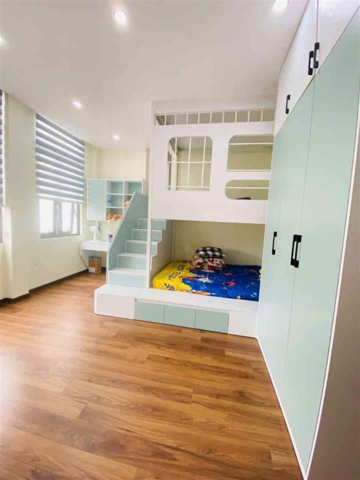 Phố Vũ Xuân Thiều 3.3 tỷ 33m sổ đỏ Long biên đầy đủ