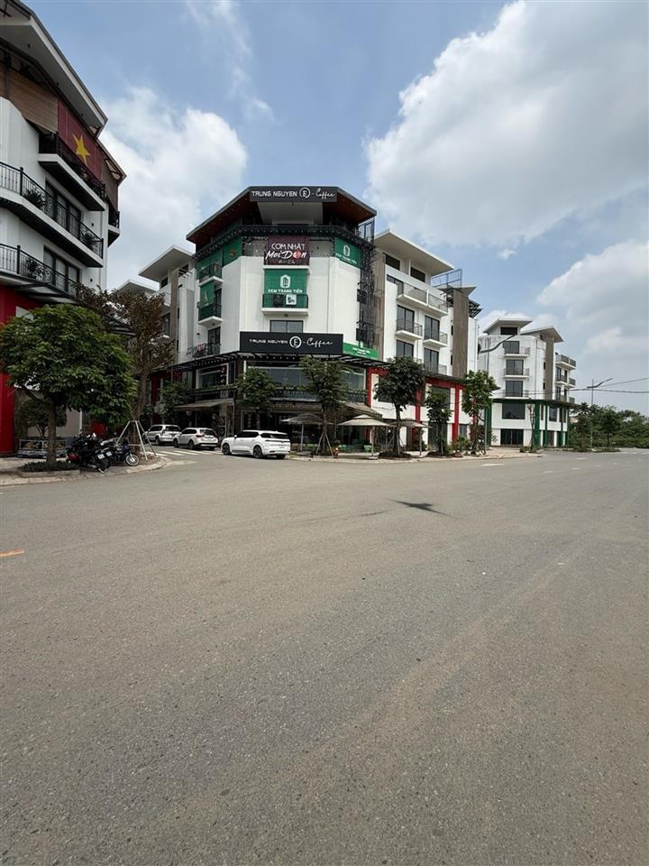 Siêu phẩm lô góc Khai Sơn 65 tỷ 130m mặt tiền 21m