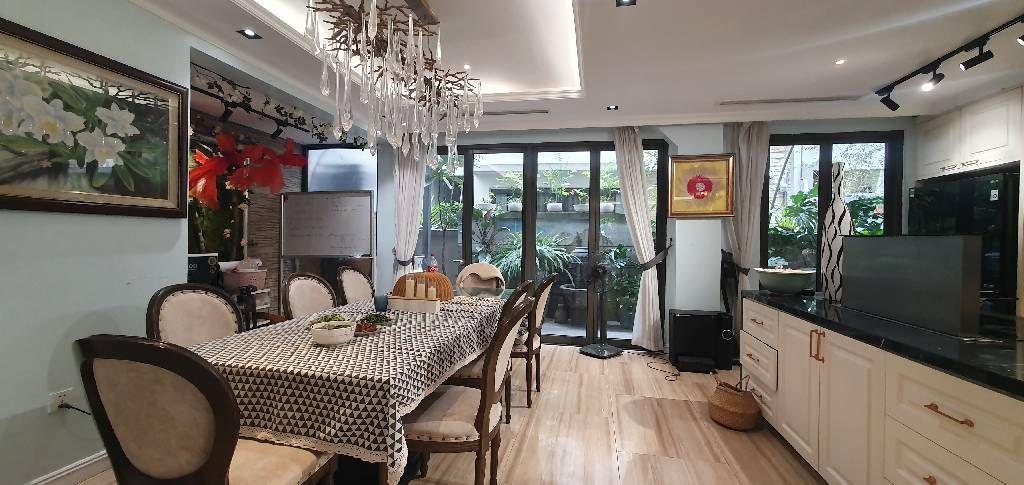 Liền kề Thạch Bàn 32 tỷ 145m mặt tiền 8m,vỉa hè ô tô,dân trí cao