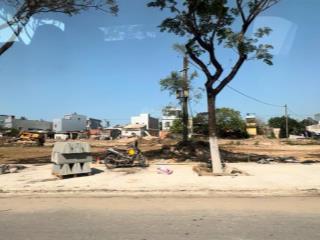 Cặp mặt tiền võ chí công (có lẻ)  giá chỉ 7.x tỷ.  0905 720 ***