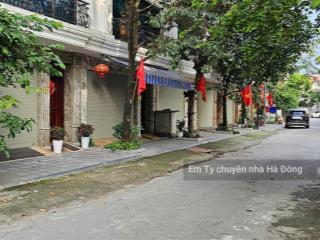 Chính chủ nhờ bán đất vạn phúcphân lô ôtô to vào nhàbãi xe cách vài bướcnở hậu lộc lá95m16tỷ 7