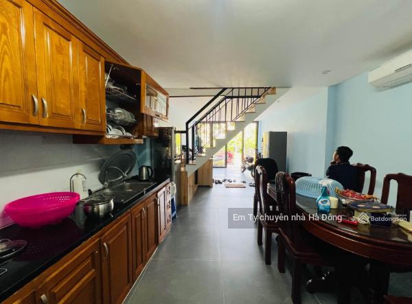 Chính chủ thiện chí nhờ em bán nhà dương nộioto tránh ba gác vào nhàngõ thông3pndt 45m9 tỷ