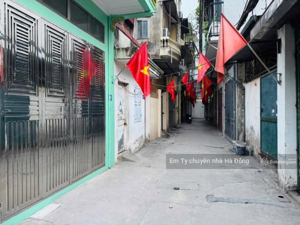 Chủ nhờ bán đất hà đông camkết không qh thoáng trướcsau ngõ thông 3gác, chục m ra mặt phố 68m2 9tỷ4