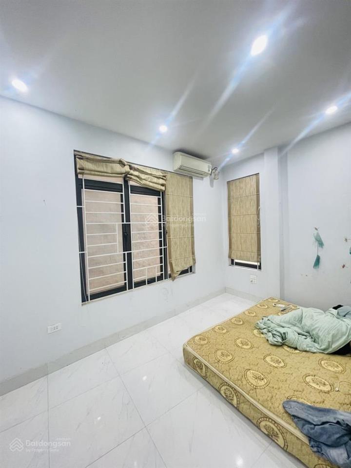 Chính chủ nhờ bán nhà dương nộinhà dân xâyview hồ điều hòaô tô tải qua nhà48m²5 tầng12 tỷ 2