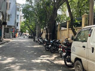 Chính chủ nhờ bán nhà dương nộinhà dân xâyview hồ điều hòaô tô tải qua nhà48m²5 tầng12 tỷ 2