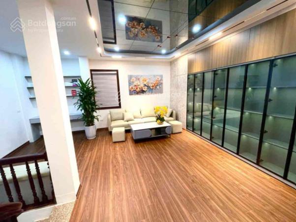 Chính chủ thiện chí nhờ nhà kiến hưngnhà đẹp ở ngaygần hồô tô đỗ gần nhà30m²5 tầng6 tỷ 25
