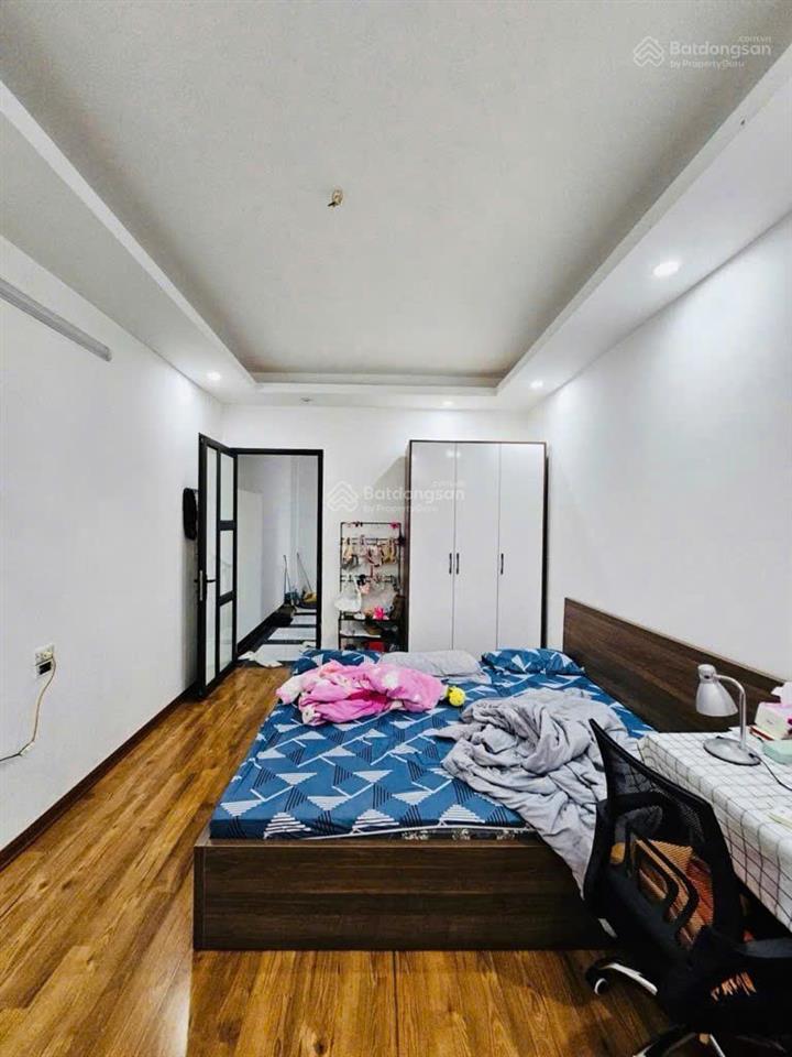 Chính chủ nhờ bán nhà dương nộilô gócngõ rộng3 bước ra phốtặng full nội thấtdt 35m2giá 5 tỷ 2