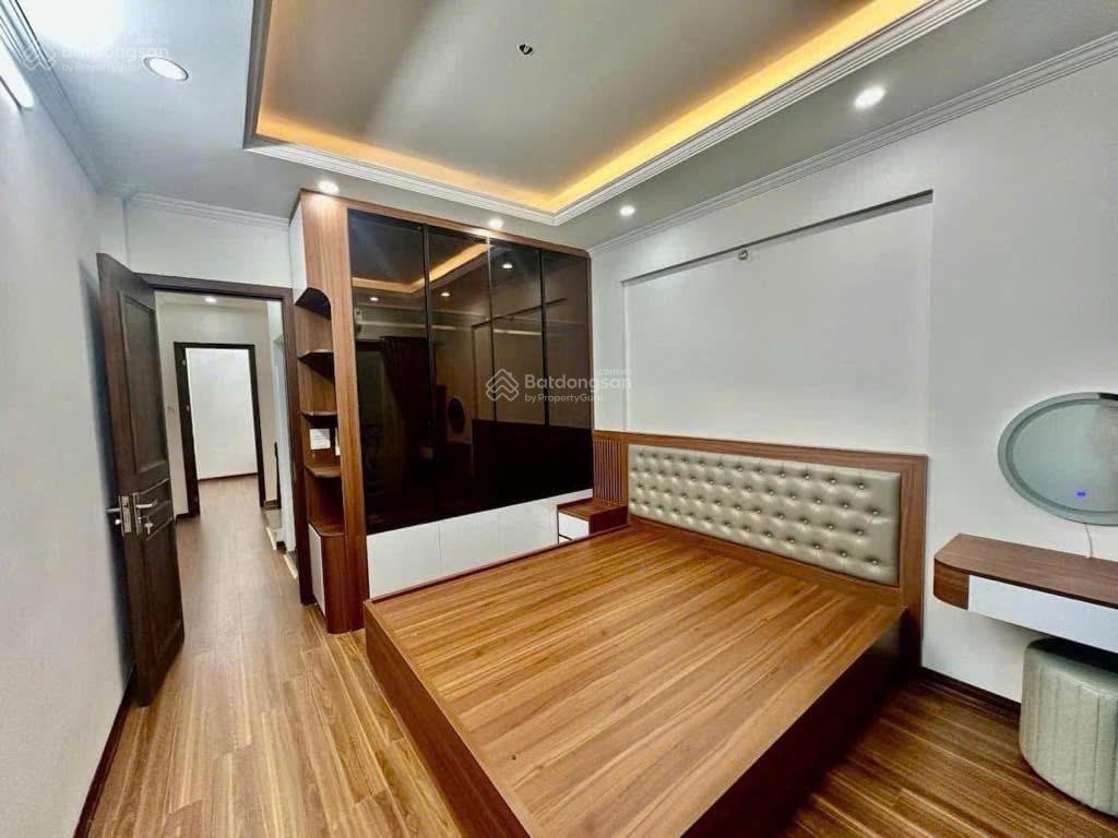 Chính chủ nhờ bán nhà dương nộicam kết không qhlô gócngõ thôngkinh doanhdt 40m2giá 6 tỷ 4