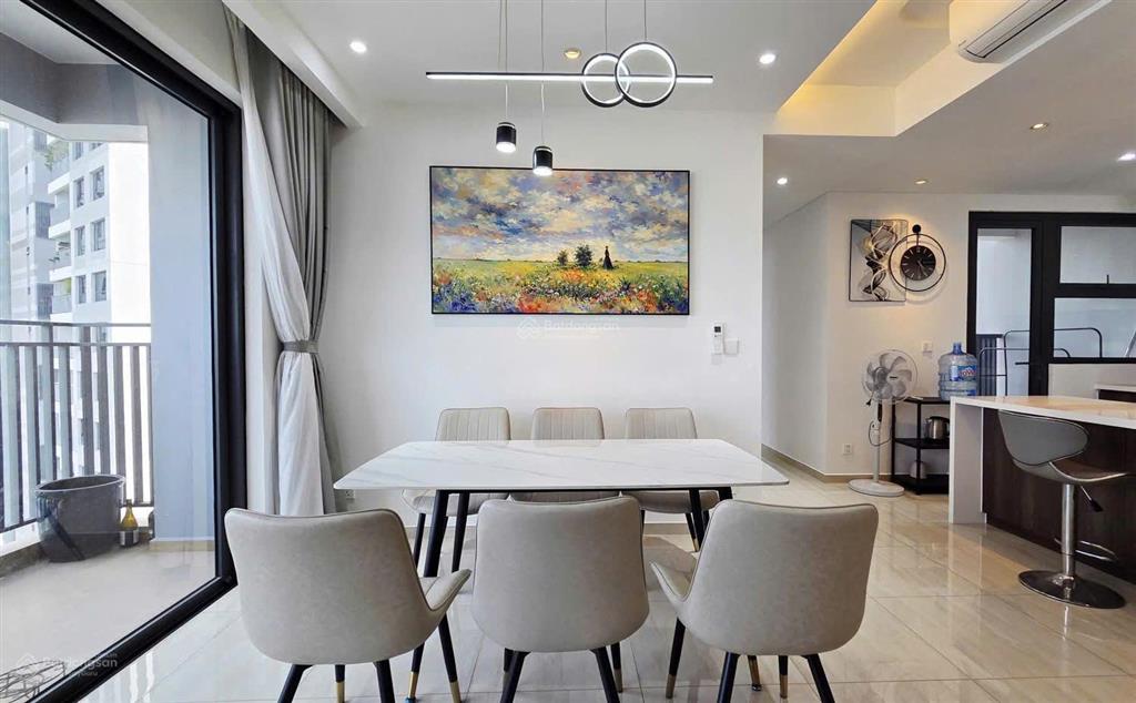 Đang trống sẵn, cần cho thuê ch 3pn the infiniti full nội thất đẹp view sông.  0967 565 ***