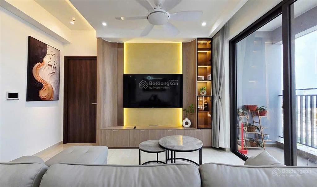 Đang trống sẵn, cần cho thuê ch 3pn the infiniti full nội thất đẹp view sông.  0967 565 ***