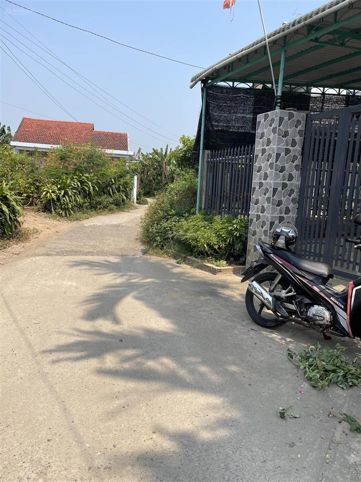 Bán nhà cấp 4 (gần trường gần chợ)