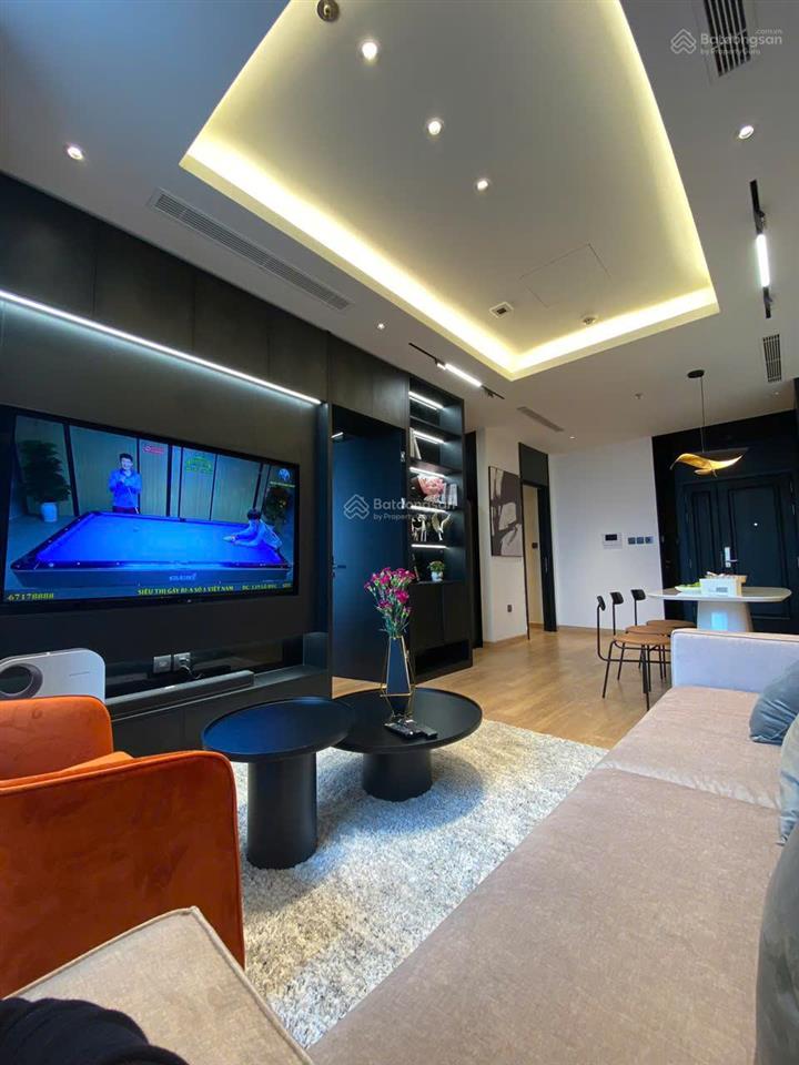 Gđ chuyển nơi ở cần bán căn hộ 2 ngủ tầng trung, full nội thất cao cấp như ảnh, về ở luôn