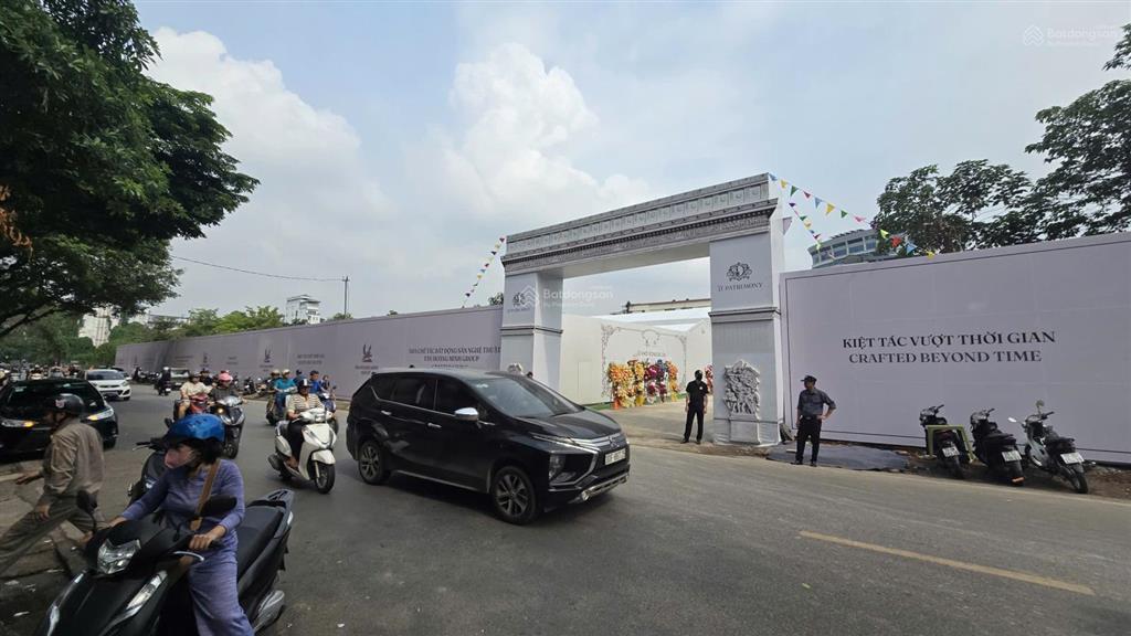 Ra mắt chung cư siêu vip 94 lò đúc, vị trí không thể thay thế, tài sản truyền đời, view hồ bảy mẫu